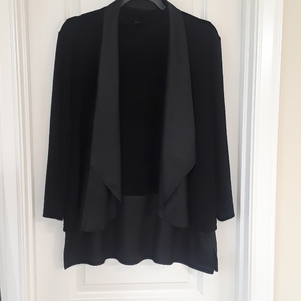 CHICO'S  2 PC. Jacket, top Travelors